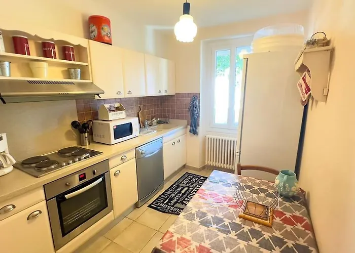 度假居 Familial Du Vintrou